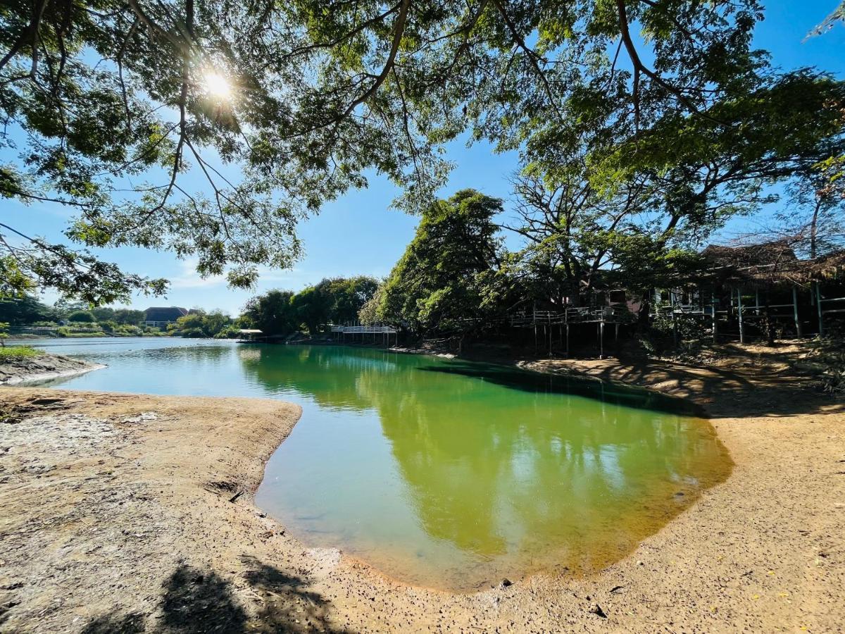 Moon River Resort Phimai Exterior foto