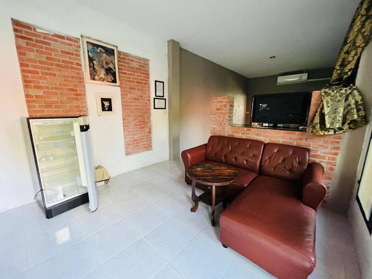 Moon River Resort Phimai Exterior foto