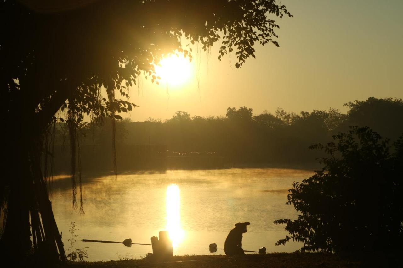 Moon River Resort Phimai Exterior foto