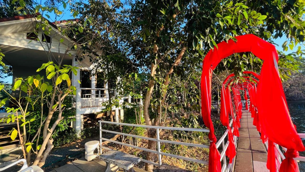 Moon River Resort Phimai Exterior foto